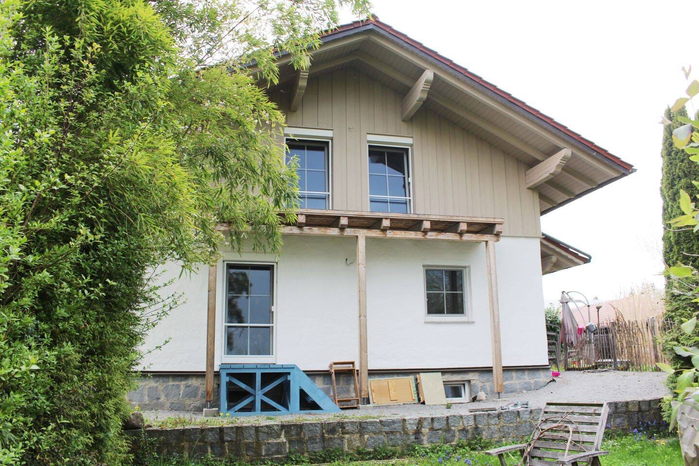 Immobilie in Hofkirchen - Wunderschönes großzügiges Einfamilienhaus mit Einliegerwohnung und idyllischem Garten in ruhiger Lage - Bild 4