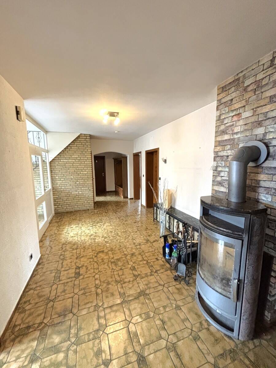Immobilie in Lohne - * PROVISIONSFREI für Käufer * Wohlfühlen in zentraler Lage - Ein-/Zweifamilienhaus mit Wintergarten - Bild 3