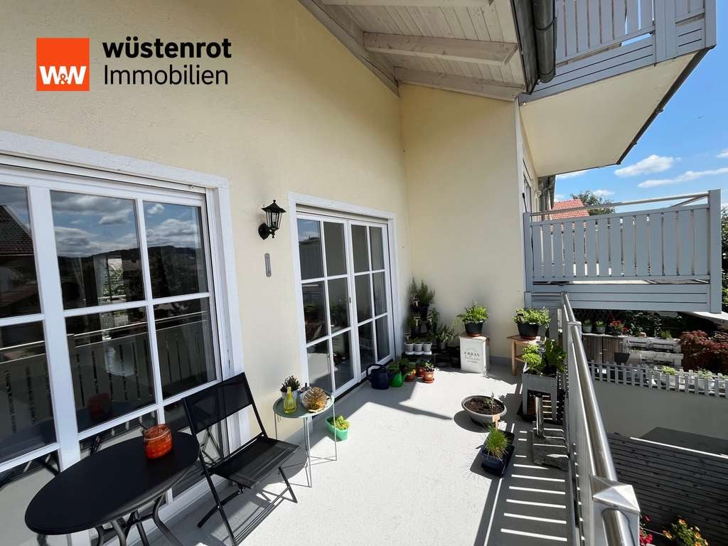 Immobilie in Bruckmühl - 2-Zimmer- Etagenwohnung  mit großem Balkon in Bruckmühl zu verkaufen - Bild 1