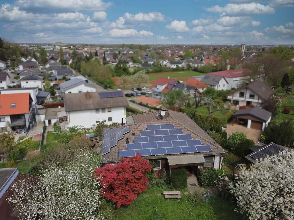 Immobilie in Buggingen - Freistehendes und schönes Haus in bester Lage. - Bild 2
