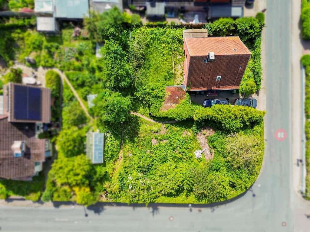 Immobilie in Plön - Freistehendes Einfamilienhaus in Plön – Sanierungsobjekt mit Potenzial - Bild 1