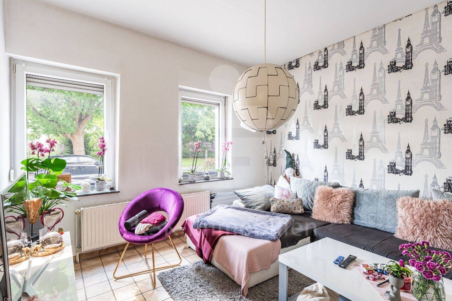 Immobilie in Brühl - Brühl-Schwadorf: Einfamilienhaus mit Einliegerwohnung in beliebter Lage! - Bild 1