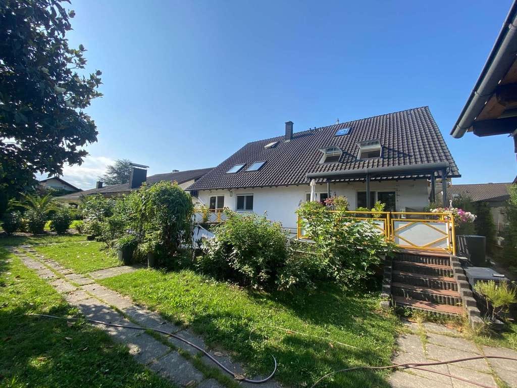 Immobilie in Waldsee - Attraktive Kapitalanlage: Vermietete 6-Zimmer-Souterrainwohnung in ruhiger Feldrandlage von Waldsee - Bild 0