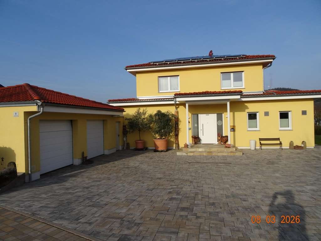 Immobilie in Elfershausen - Zukunftsorientiertes KfW40Plus-Einfamilienhaus mit PV-Anlage - Bild 0