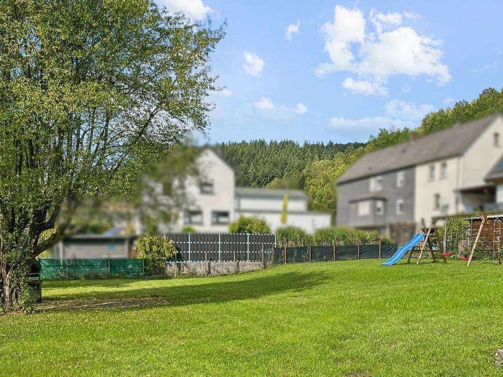 Immobilie in Daaden - Bezugsfertige Doppelhaushälfte auf großzügigem Grundstück in zentraler Lage von Daaden-Biersdorf - Bild 3