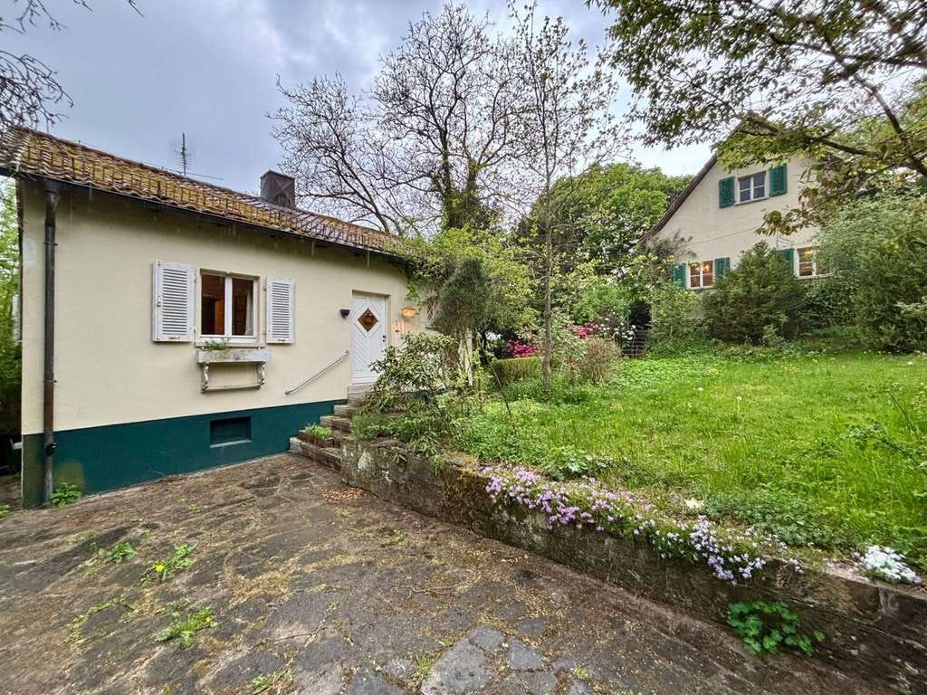 Immobilie in Geroda - Geroda: Ehemaliges Jagdhaus und Gästehaus mit besonderem Touch inmitten der Rhön - Bild 0