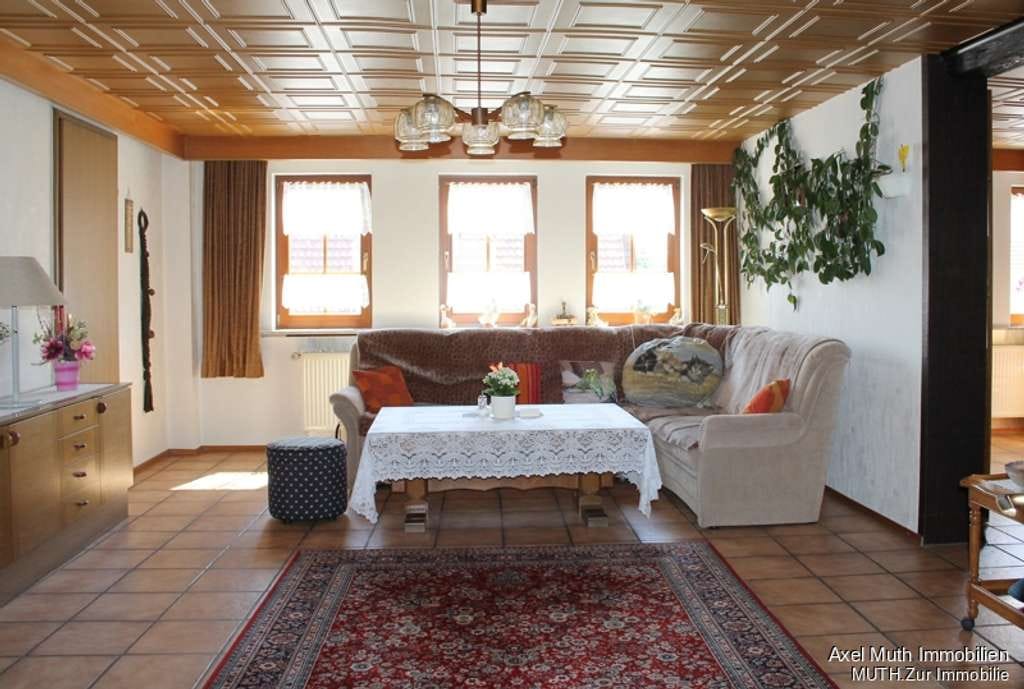 Immobilie in Nordheim - Traditionelles Bauernhaus mit Scheune - Bild 3