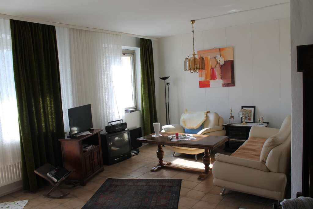 Immobilie in Georgenthal - Renovierungsbedürftige 2-Zimmer-Wohnung im 3. OG in Georgenthal/Thür. Wald - Bild 2