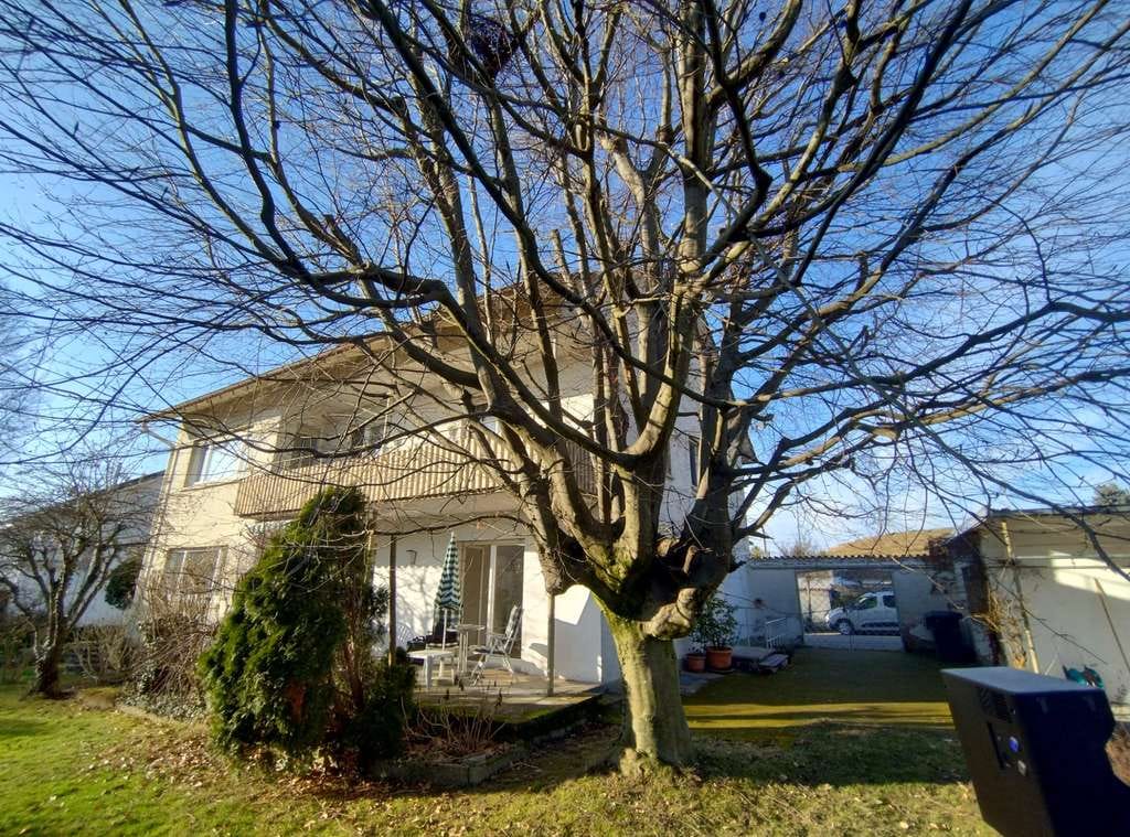 Immobilie in Oberkirch - Dreifamilienhaus in traumhafter Ruhelage von Oberkirch – Blick bis nach Straßburg - Bild 2