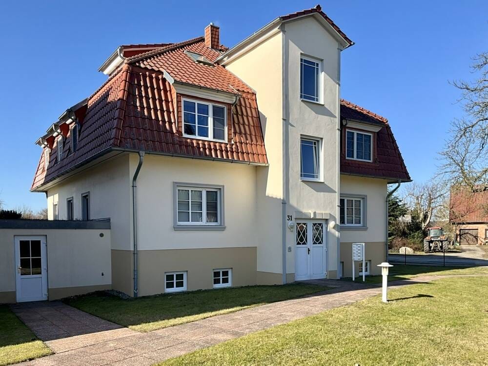 Immobilie in Göhren-Lebbin - Attraktive Hochparterrewohnung beim Fleesensee - Bild 0