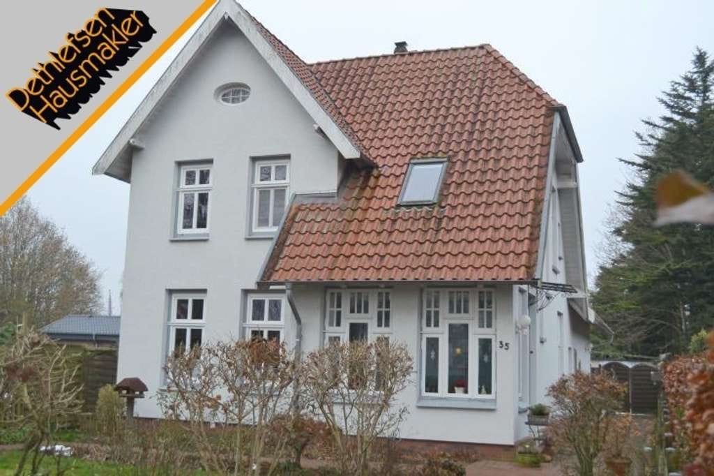 Immobilie in Hohenlockstedt - Verkauf eines individuellen Altbau-Bürgerhauses mit Doppelcarport in Hohenlockstedt bei Itzehoe - Bild 0