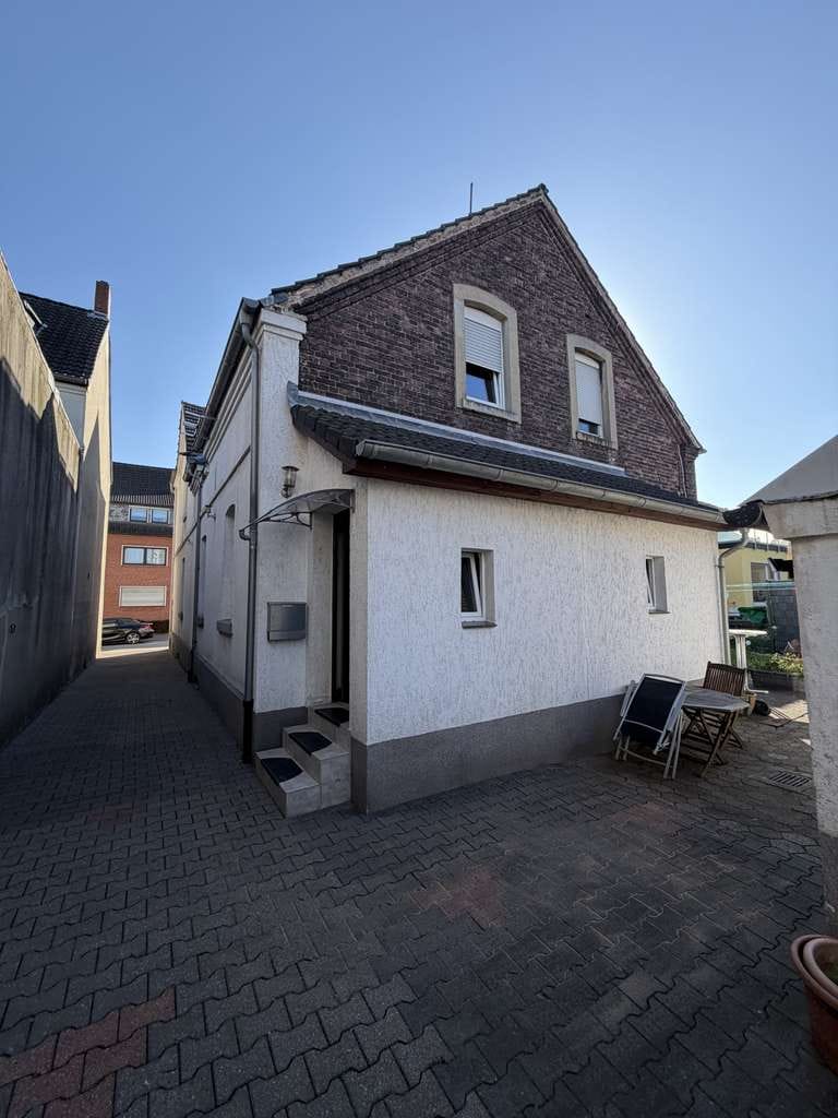 Immobilie in Gladbeck - Vielseitiges, freistehendes Dreifamilienhaus mit Werkstatt in zentraler Lage von Gladbeck - Bild 3