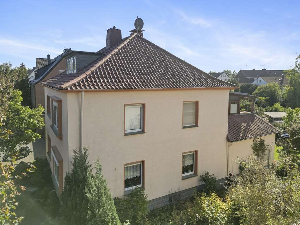 Immobilie in Bad Lippspringe - Naturnah wohnen in Bad Lippspringe – Zweifamilienhaus mit Gartenidylle - Bild 3