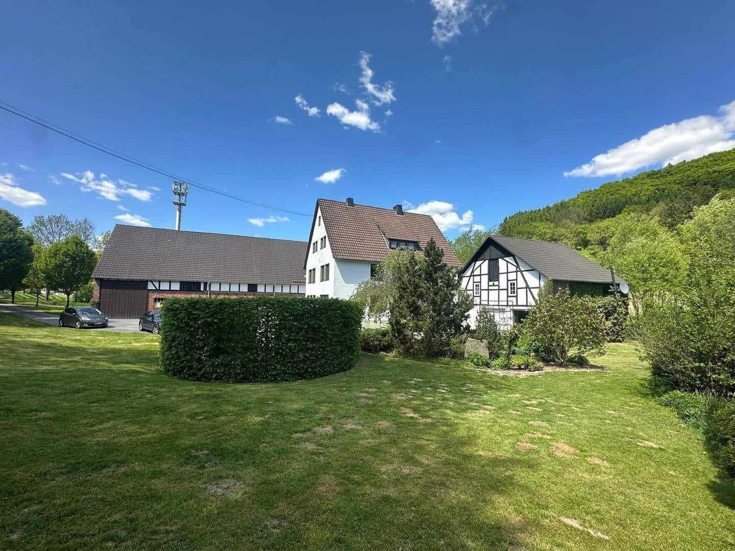 Immobilie in Eslohe - Einzigartigkeit für Natur- und Tierliebhaber - Bild 0