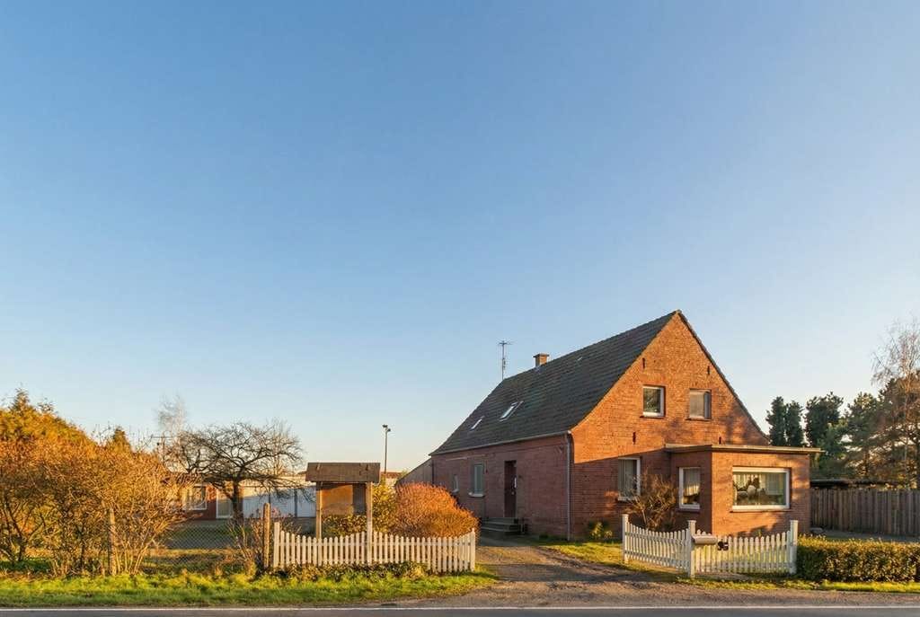 Immobilie in Hamminkeln - Wohnen und Arbeiten auf eigenem Grundstück – ca. 6.500 m² Freiheit in Hamminkeln. - Bild 0
