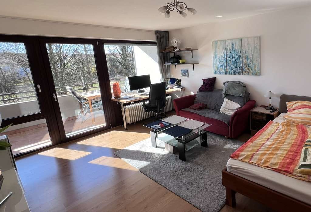 Immobilie in Holzkirchen - 1-Zimmer-Appartement mit Südloggia und Tiefgaragenstellplatz  (provisionsfrei) - Bild 1