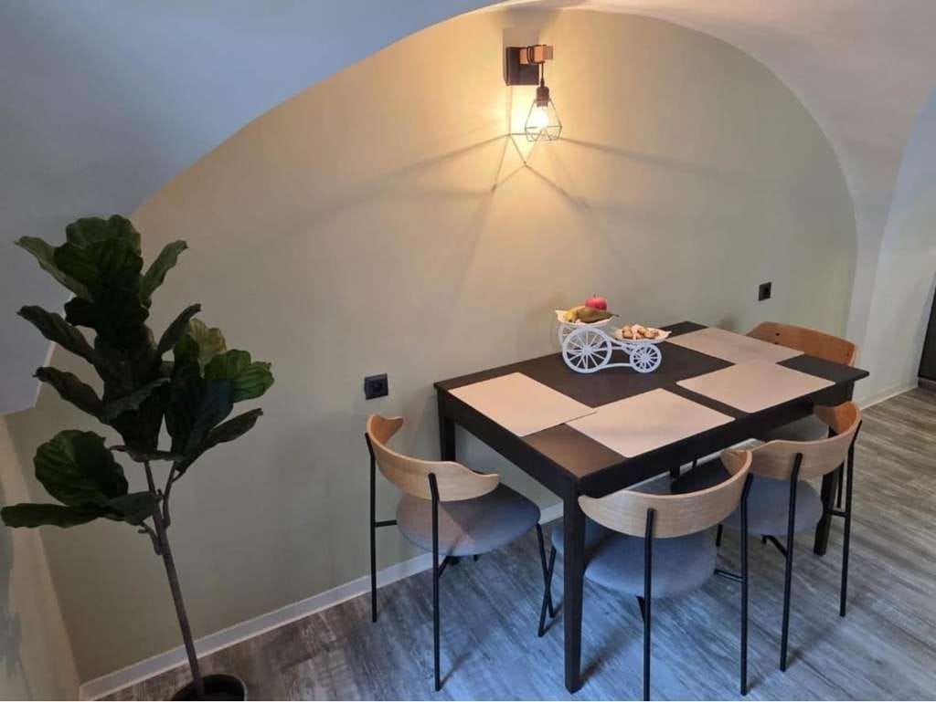 Immobilie in Alsleben - Alltagstaugliches Herrenhaus mit viel Platz in Alsleben Saale - Bild 2