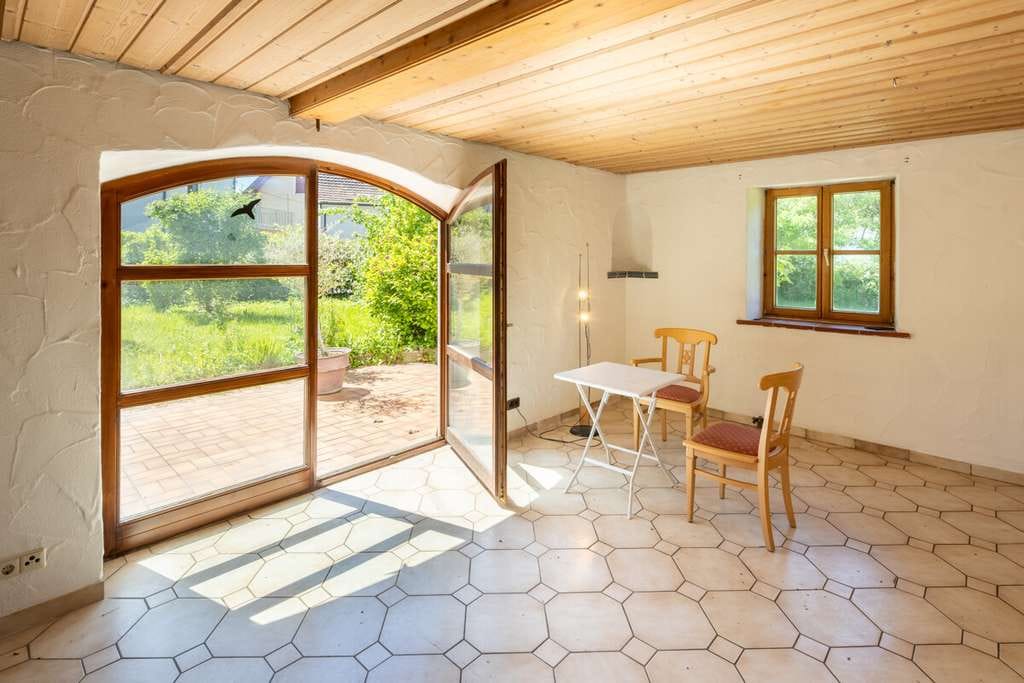 Immobilie in Tannheim - Charmantes Einfamilienhaus mit großem Garten in Tannheim - Bild 3