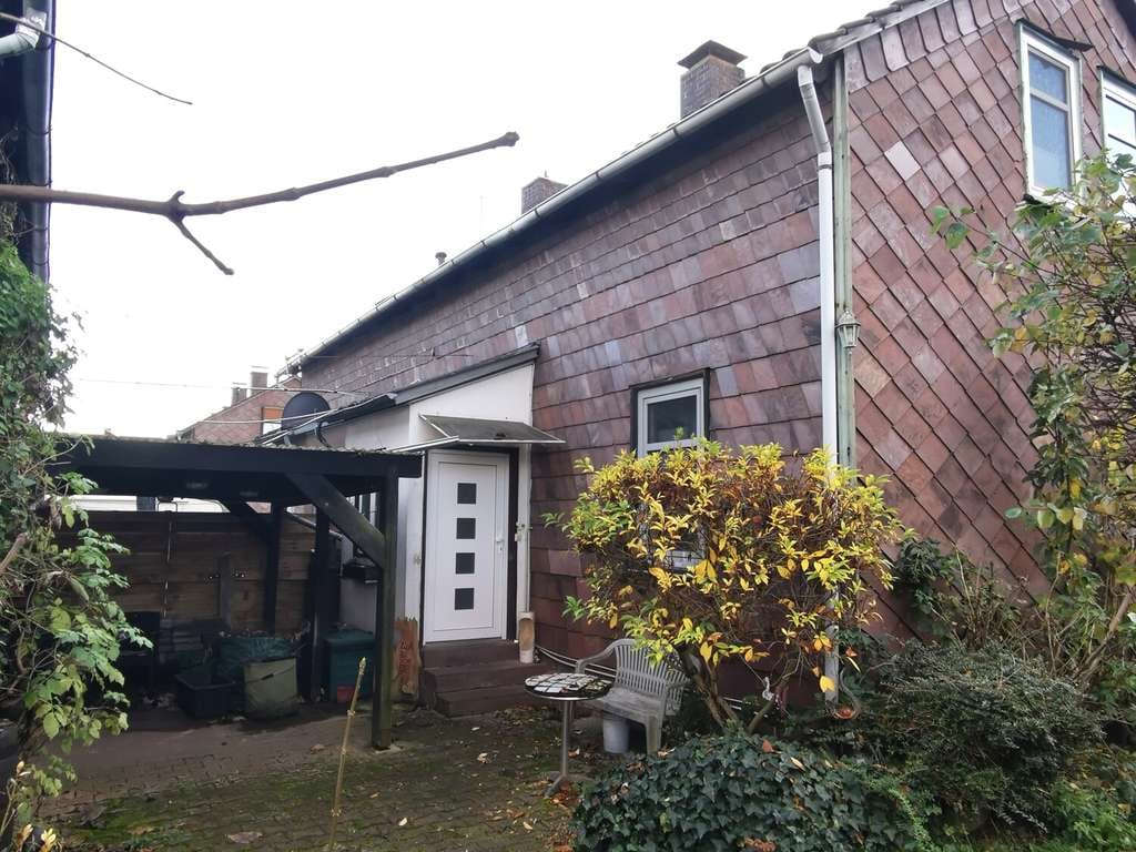 Immobilie in Holzminden - Charme der Geschichte: Doppelhaushälfte mit Garten und Modernisierungspotenzial  in Holzminden - Bild 2