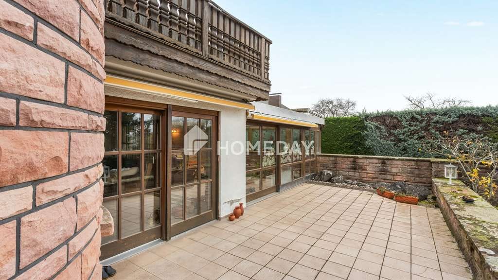 Immobilie in Lustadt - Architektur mit Charakter: großzügige Villa mit Dachterrasse und unverbaubarem Blick ins Grüne - Bild 2