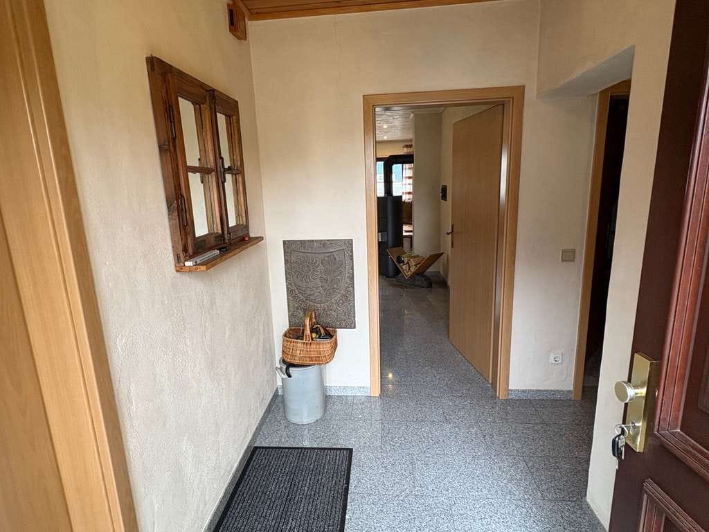 Immobilie in Oberfell - Ideales Mehrgenerationenhaus - Hochwertiges Zweifamilienhaus in Oberfell - Bild 1