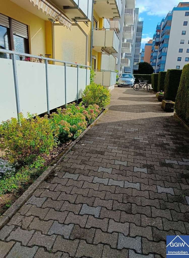 Immobilie in Oftersheim - Schön geschnittene Wohnung mit Balkon in Oftersheim bei Heidelberg inkl. Stellplatz und Kellerabteil - Bild 3