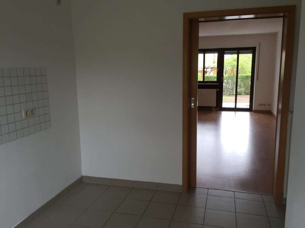 Immobilie in Graben - von Privat an Privat- gut geschnittene zwei-Zimmer Erdgeschosswohnung mit eigenem Gartenanteil. - Bild 2