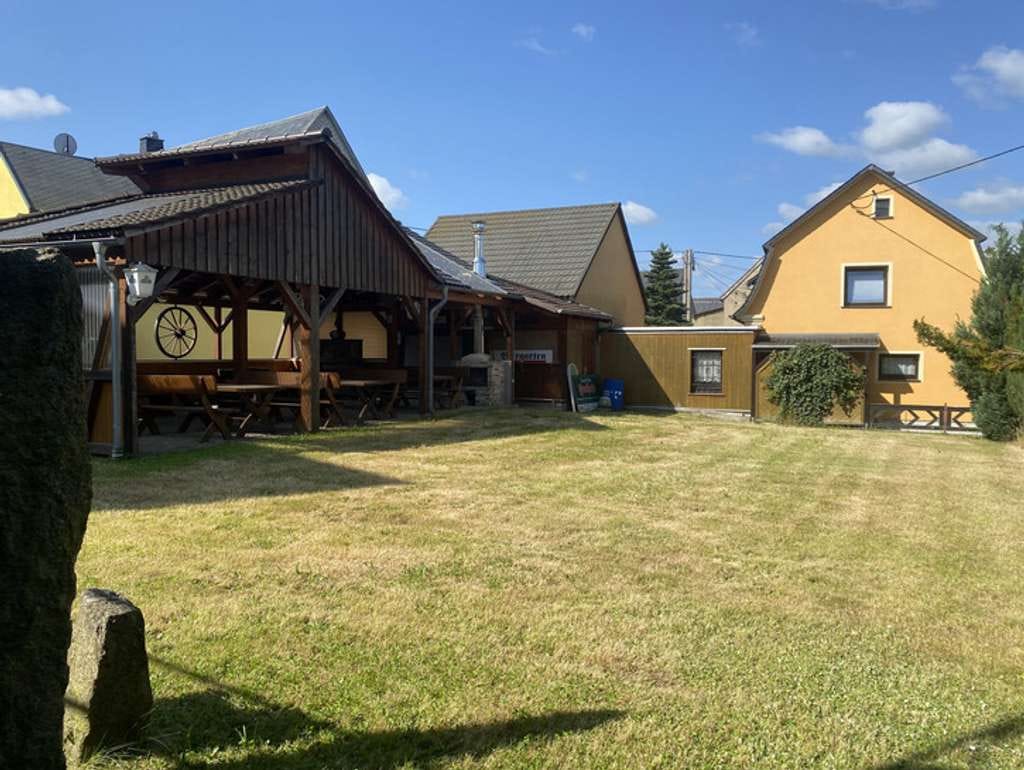 Immobilie in Neukirch/Lausitz - ehemalige, sehr beliebte Gaststätte, auch als Einfamilienhaus oder Mehrgenerationenhaus nutzbar - Bild 2