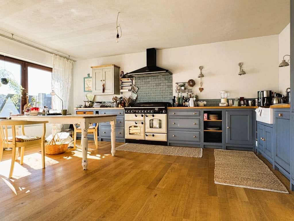 Immobilie in Herborn - ***Charmantes Einfamilienhaus für die Familie mit Kamin und überdachtem Außenbereich*** - Bild 4