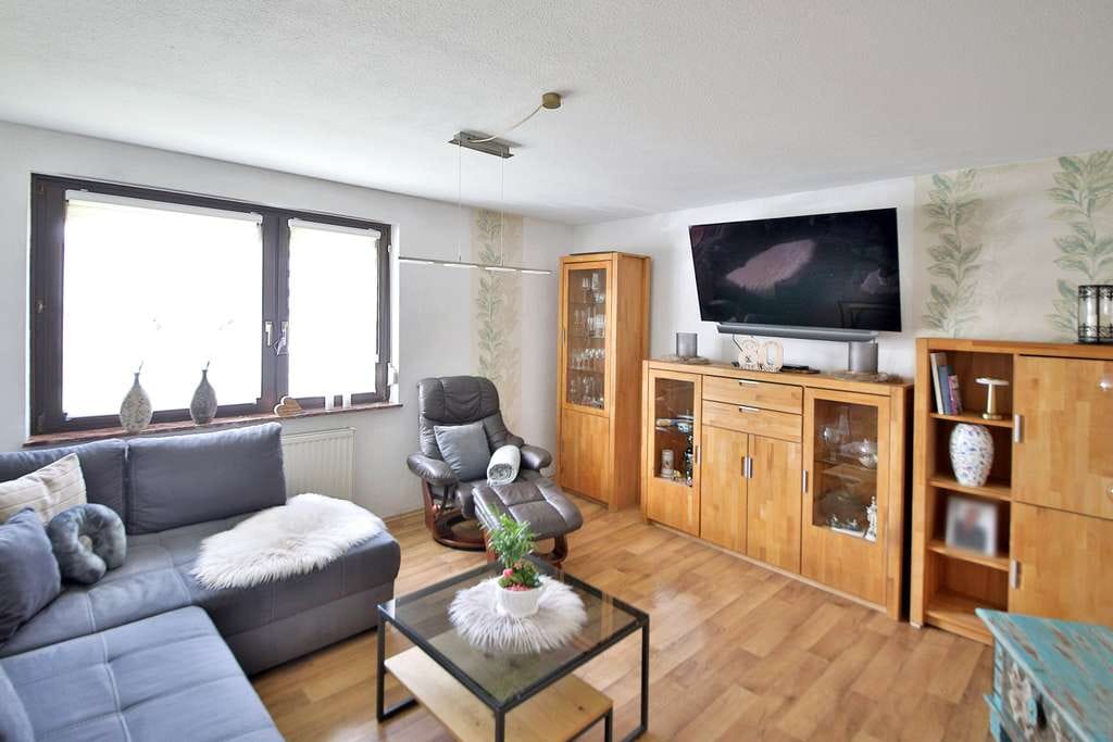 Immobilie in Massenbachhausen - Zweifamilienhaus mit schönem Garten & Perspektive – ideal für Kapitalanleger und spätere Eigennutzer - Bild 5