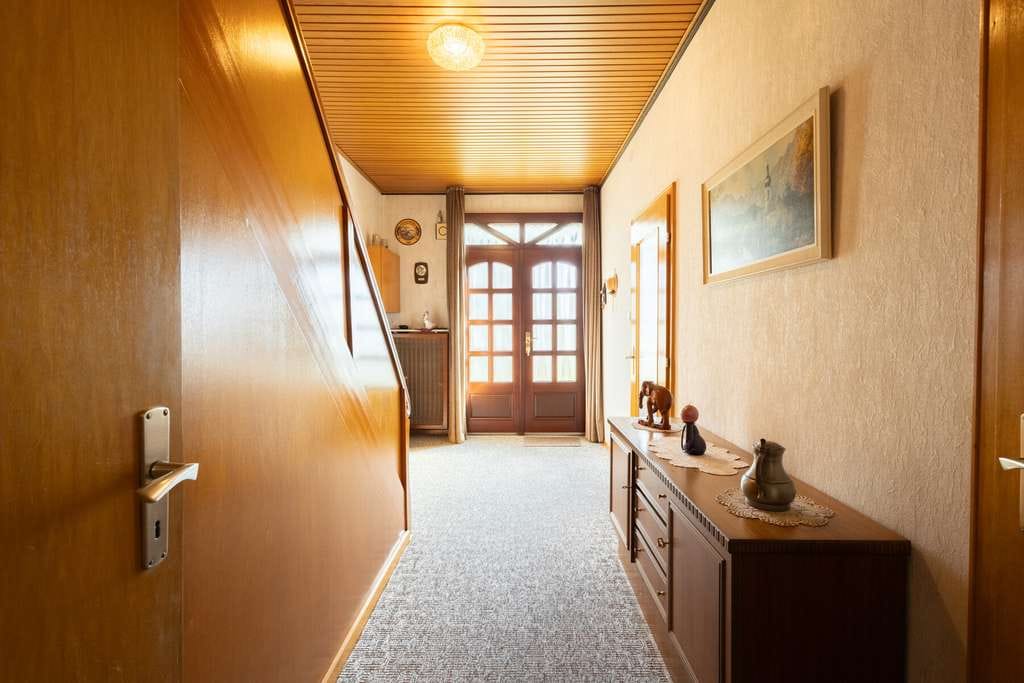 Immobilie in Weyhe - Aus alt mach Neu
- Einfamilienhaus mit Potenzial und großem Garten - Bild 3