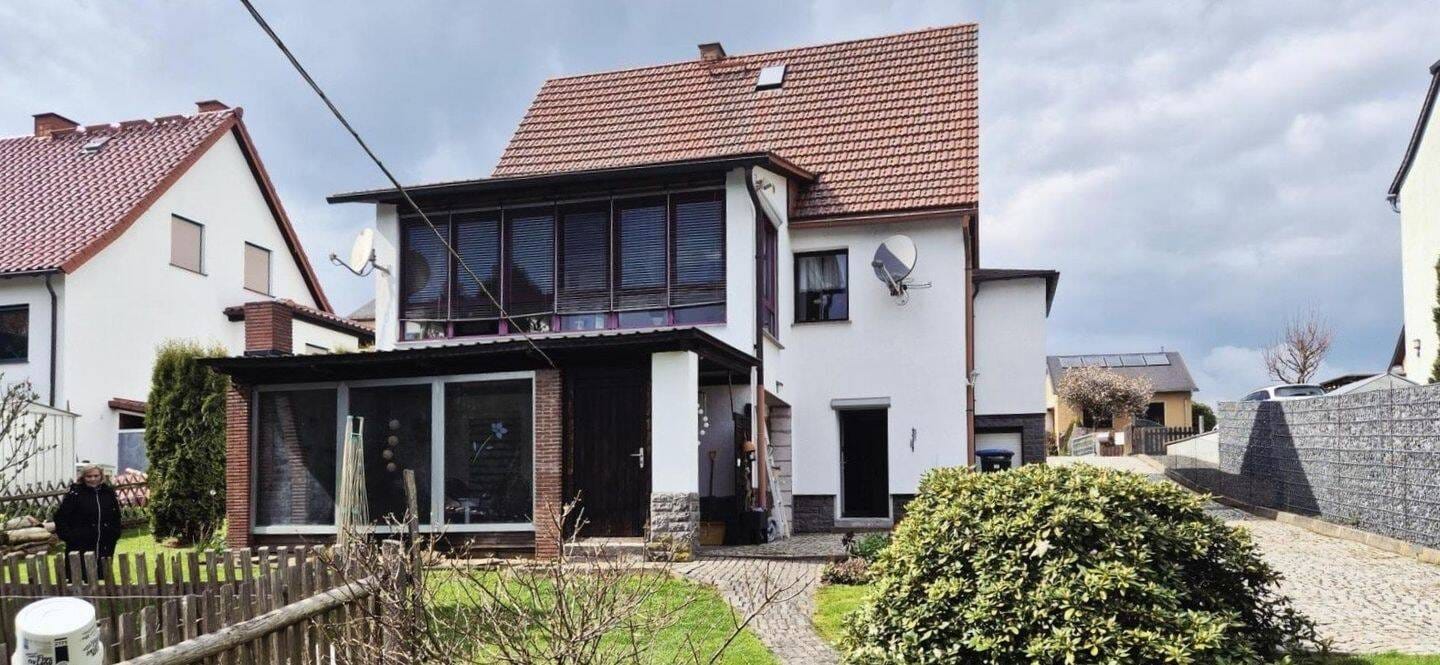 Immobilie in Mohlsdorf-Teichwolframsdorf - Gepflegtes Haus in ruhiger Lage - Bild 1