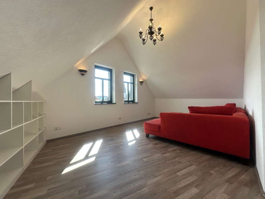 Immobilie in Lahnau - Modernisiertes Einfamilienhaus mit ausbaubarer Bürofläche. - Bild 1