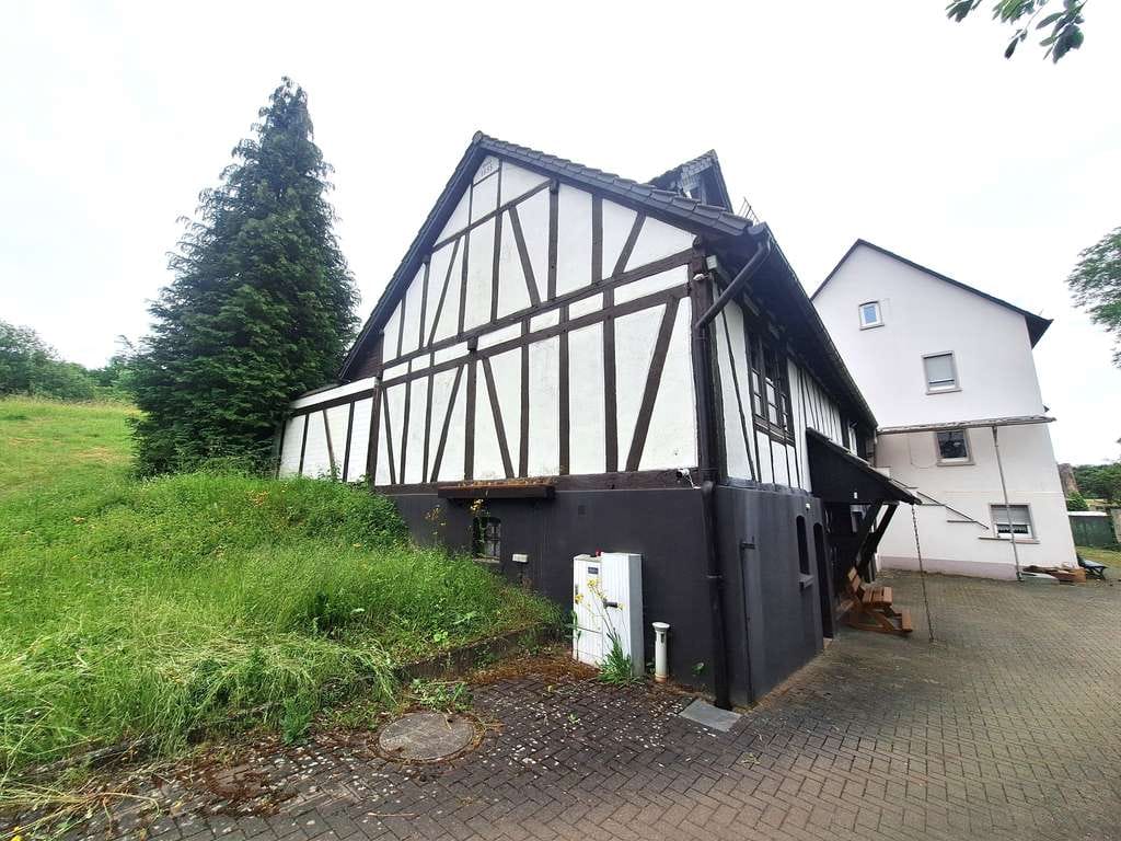 Immobilie in Herborn - Wohnen abseits des Gewöhnlichen – Ruhe, Charakter und ein Zuhause mit eigener Note - Bild 4