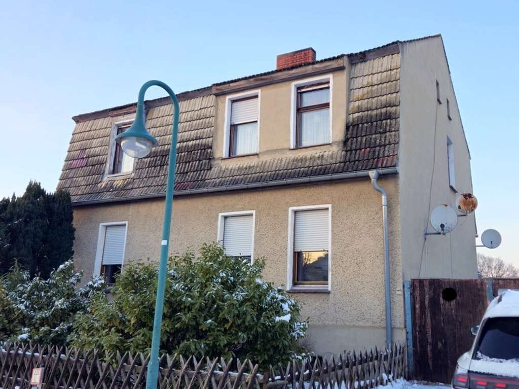 Immobilie in Groß Kreutz (Havel) - Zweifamilienhaus mit Vollkeller, Mansarddach und Nebengebäuden! - Bild 0