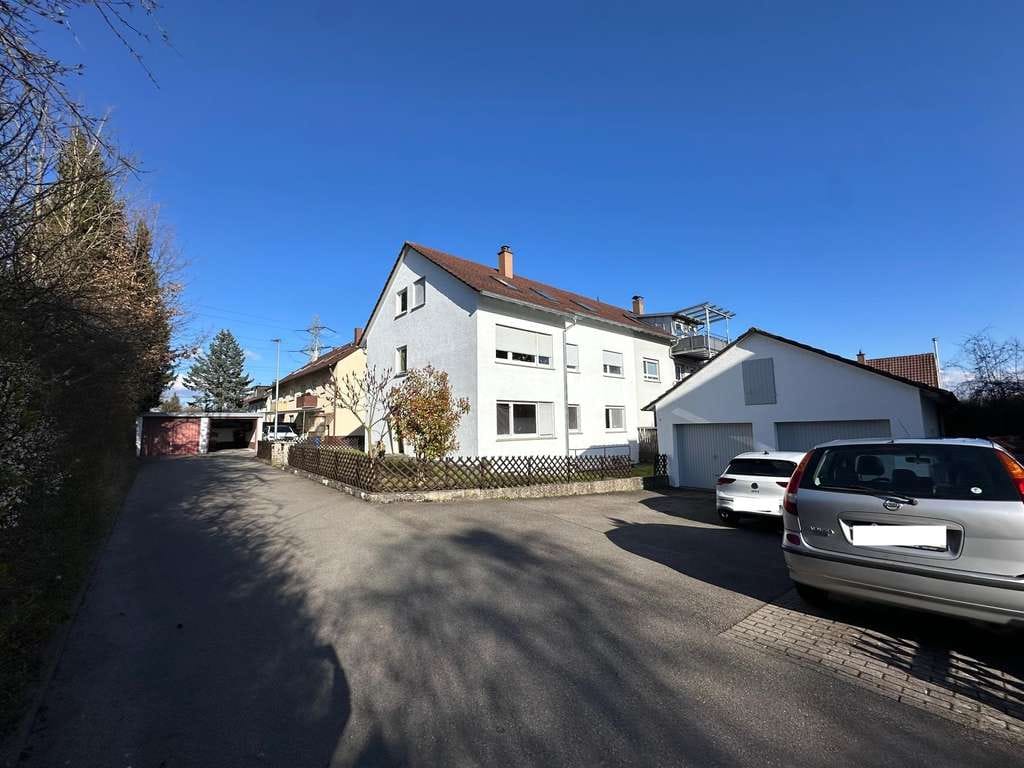 Immobilie in Ehningen - Gut vermietetes 3 Familienhaus Provisionsfrei zu verkaufen. - Bild 2