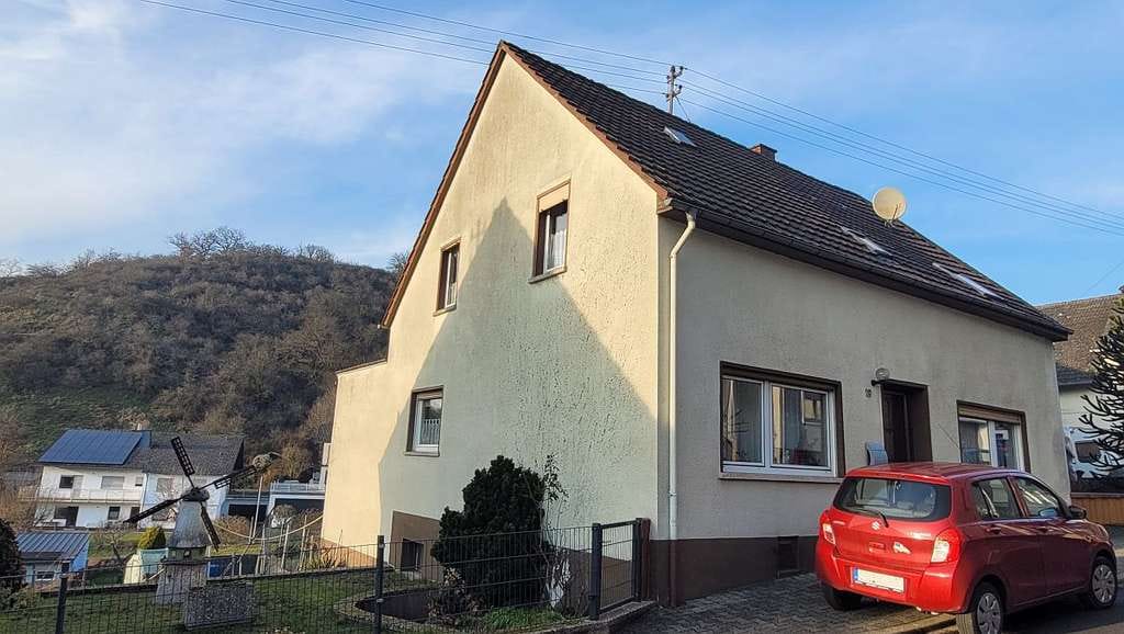Immobilie in Bärenbach - Einfamilienhaus mit Garten - Bild 0