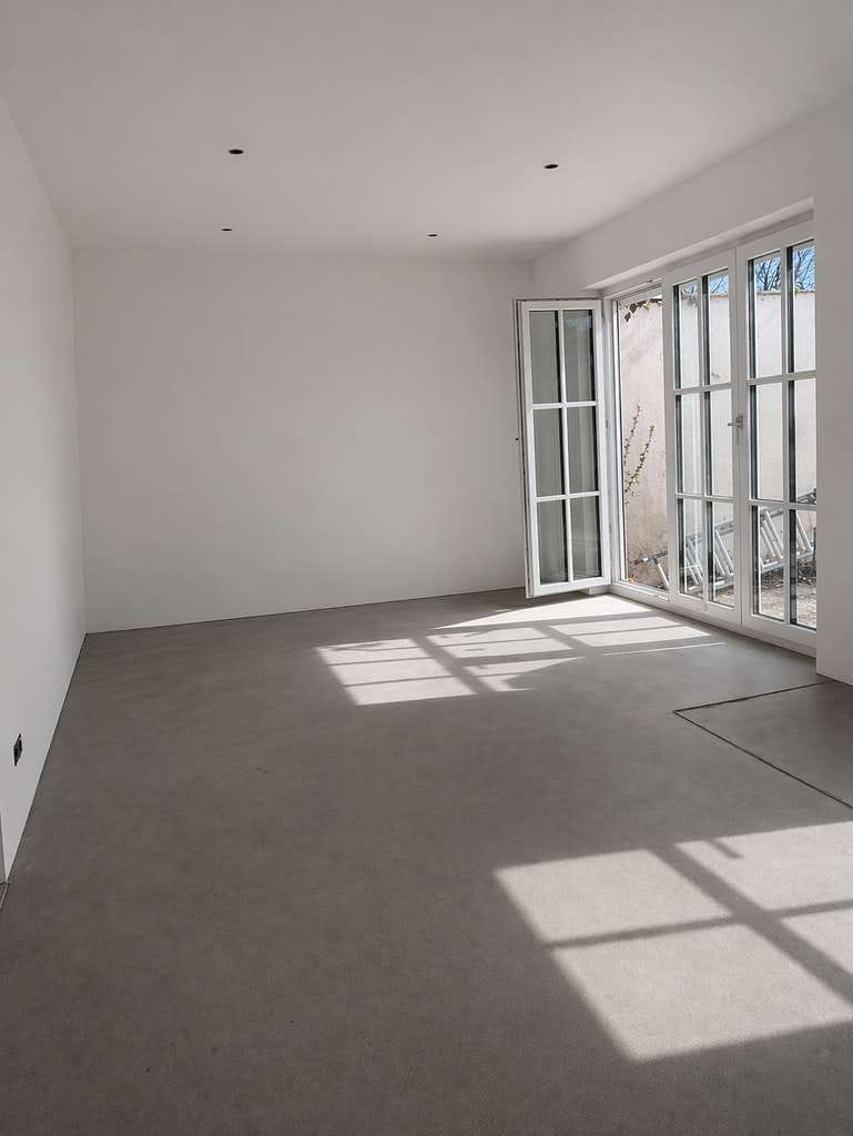 Immobilie in Grasbrunn - Energetisch kernsaniertes Reihenmittelhaus mit großen Garten nahe Natur- perfekt für Familien  - Bild 3