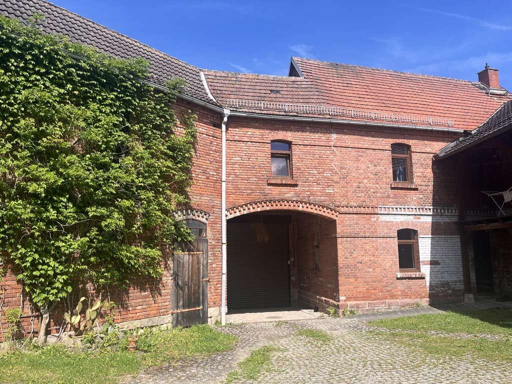 Immobilie in Bürgel - Historischer Dreiseitenhof mit großem Grundstück – viel Platz für Leben, Tiere und neue Ideen - Bild 2