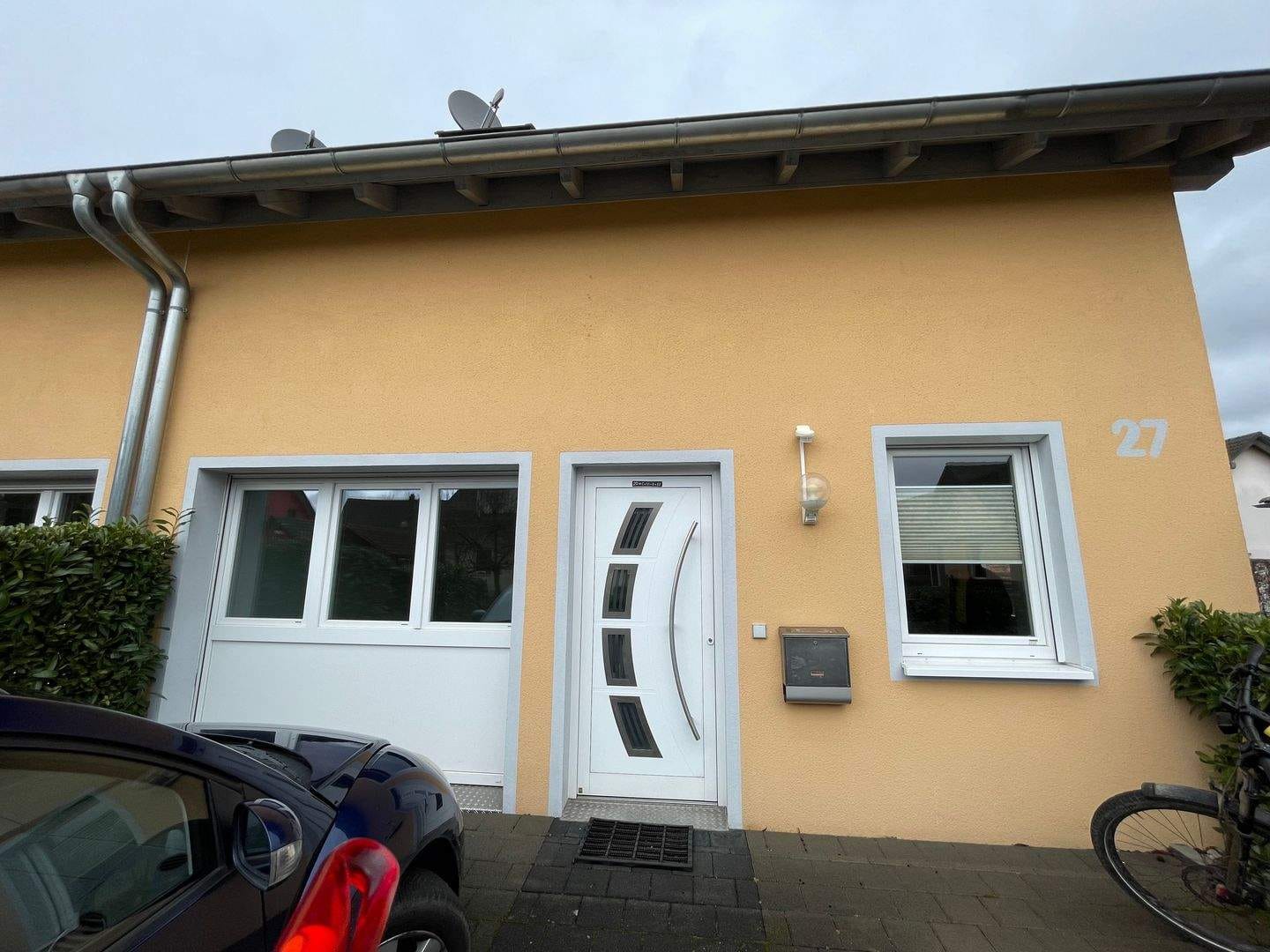 Immobilie in Schliengen - Modernes Wohnen mit Weitblick und Einliegerwohnung in Schliengen - Bild 1