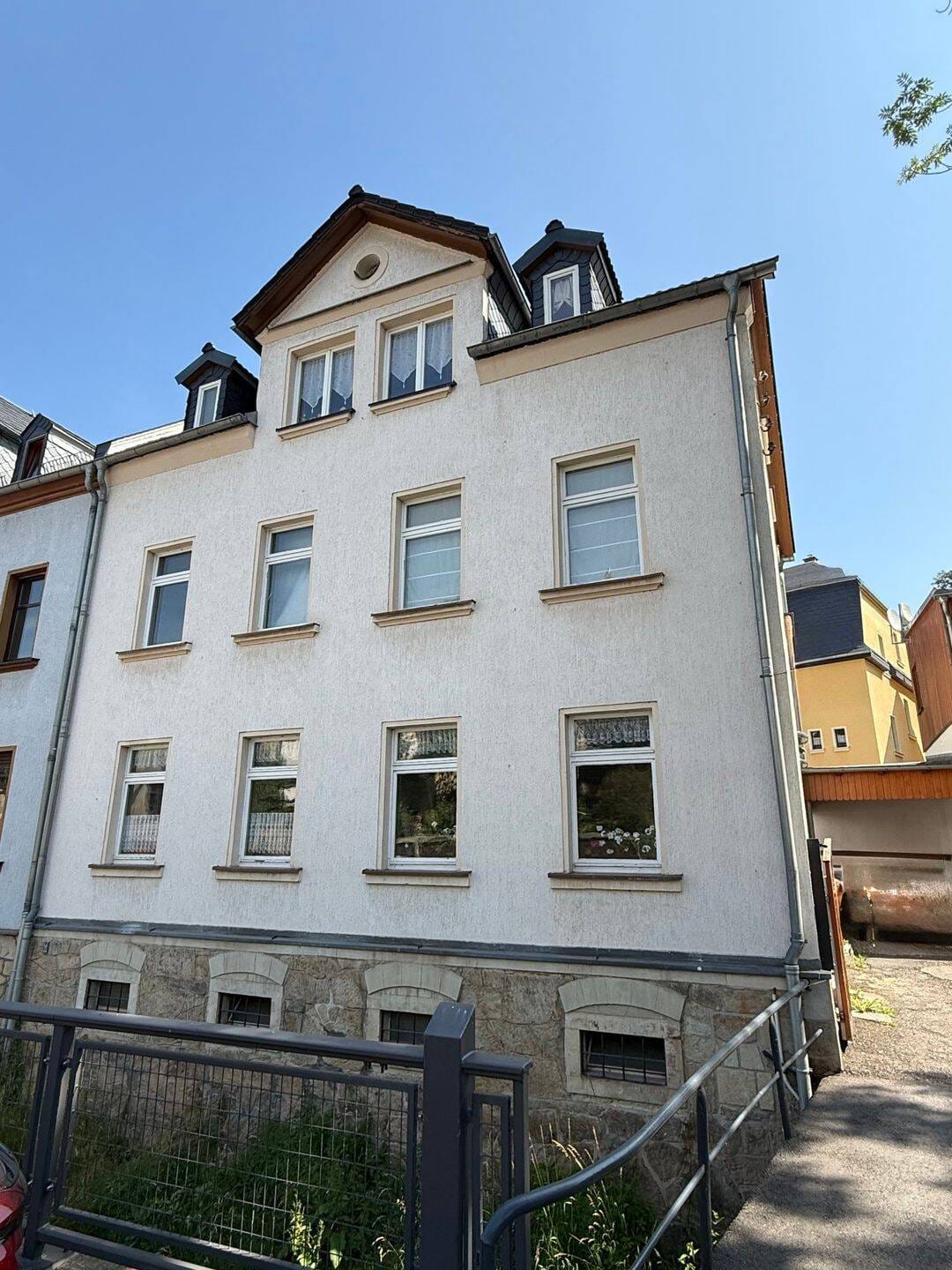 Immobilie in Lichtenstein/Sachsen - Mehrfamilienhaus als potenzielle Kapitalanlage - Bild 0