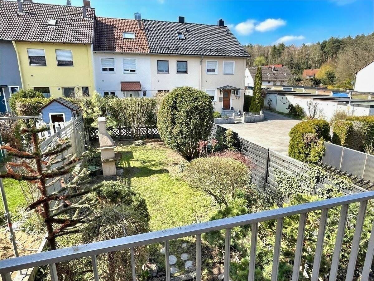 Immobilie in Schwabach - Platz für die große Familie mit flexiblen Nutzungsmöglichkeiten - Bild 4
