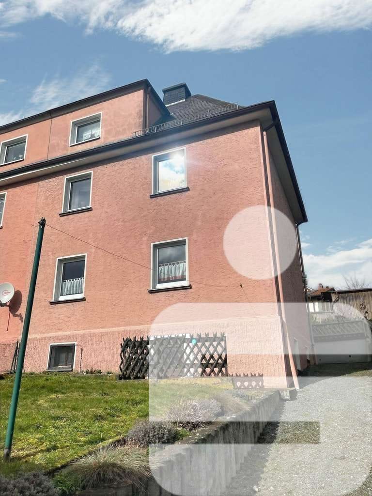 Immobilie in Feilitzsch - *6 Zimmer, 2 Küchen, große Garage* - Bild 0