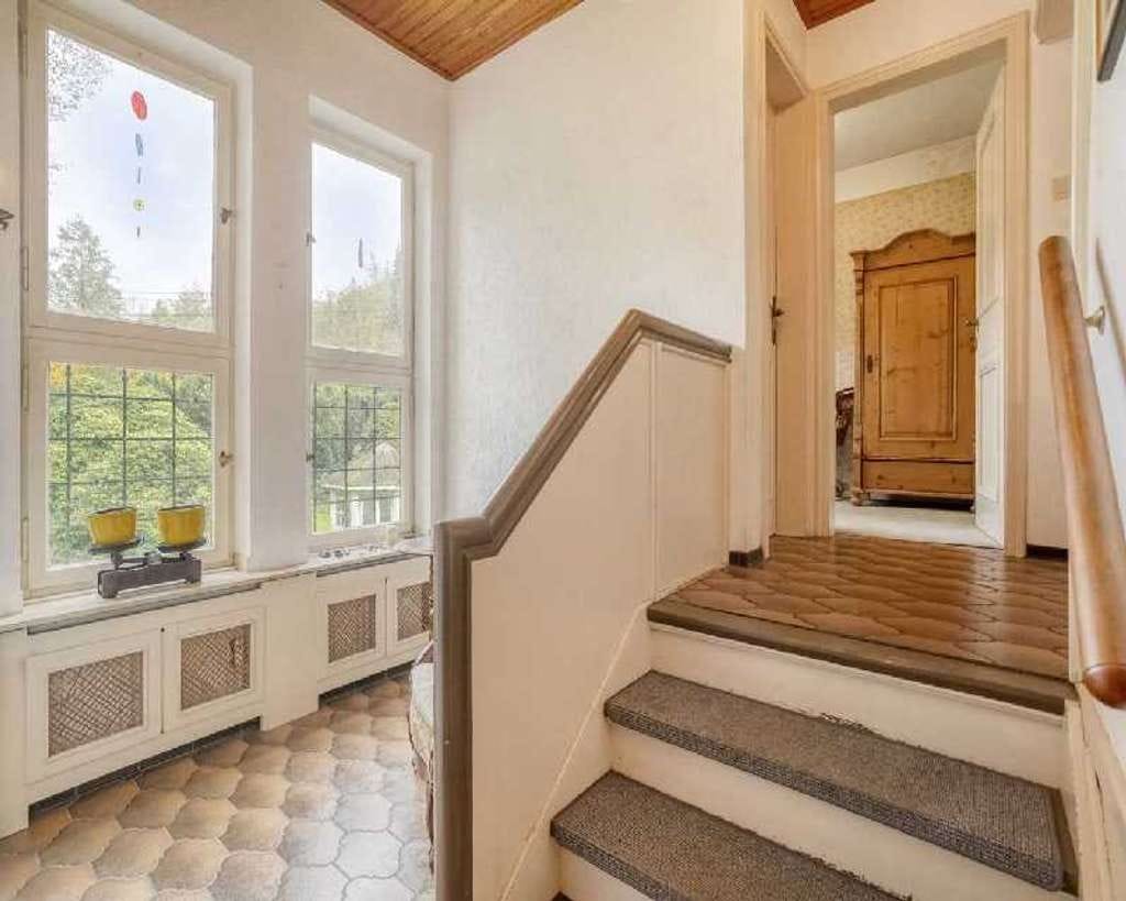 Immobilie in Essen - Essen-Kettwig/Heiligenhaus: Bezugsfreies Dreifamilienhaus mit Büro  - Bild 4
