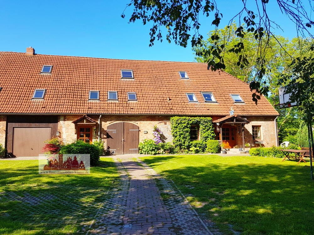 Immobilie in Neuburg - Stilvolles Wohnhaus mit 2 separaten Ferienappartements in idyllischer Lage - Bild 2