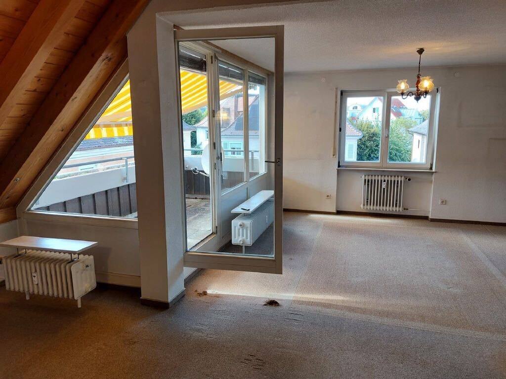 Immobilie in Breisach am Rhein - renovierungsbedürftige 3-Zimmer-Maisonette-Wohnung in Breisach - Bild 1
