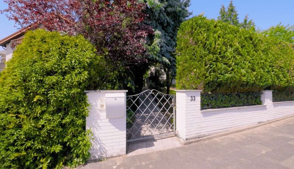 Immobilie in Schloß Holte-Stukenbrock - Charmantes EFH mit vielseitigem Nutzungspotenzial - Bild 2