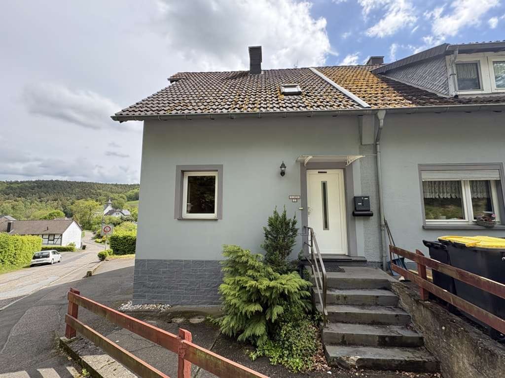 Immobilie in Kall - Doppelhaushälfte in Kall Golbach - Frei und sofort zur Verfügung - Bild 1