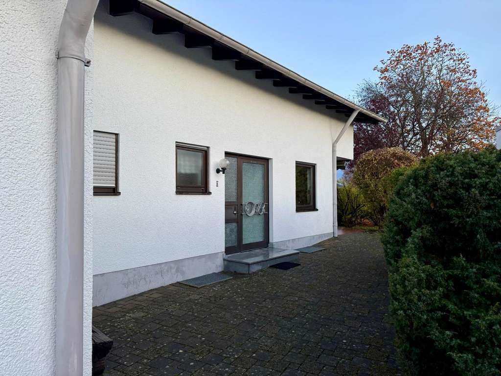 Immobilie in Hayingen - Familienfreundliches Haus mit großem Garten – sofort bezugsfrei - Bild 1