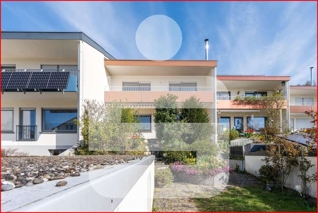 Immobilie in Bad Säckingen - Großzügiges Reihenmittelhaus mit viel Potenzial und Münsterblick - Bild 0